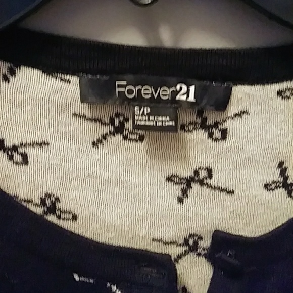 Caridgan - Picture 2 of 2